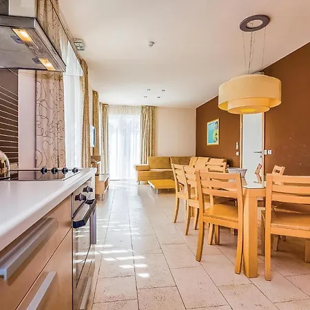 Awesome In With Outdoor Swimming Pool, Wifi And Swimming Pool