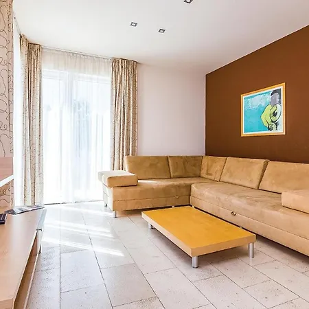 Awesome In With Outdoor Swimming Pool, Wifi And Swimming Pool Apartment
